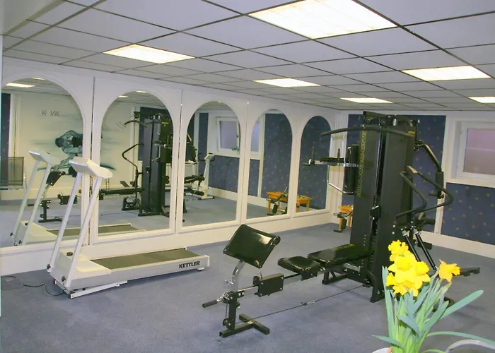 Hotell Krone Am Park - Gaestehaus Des Krone